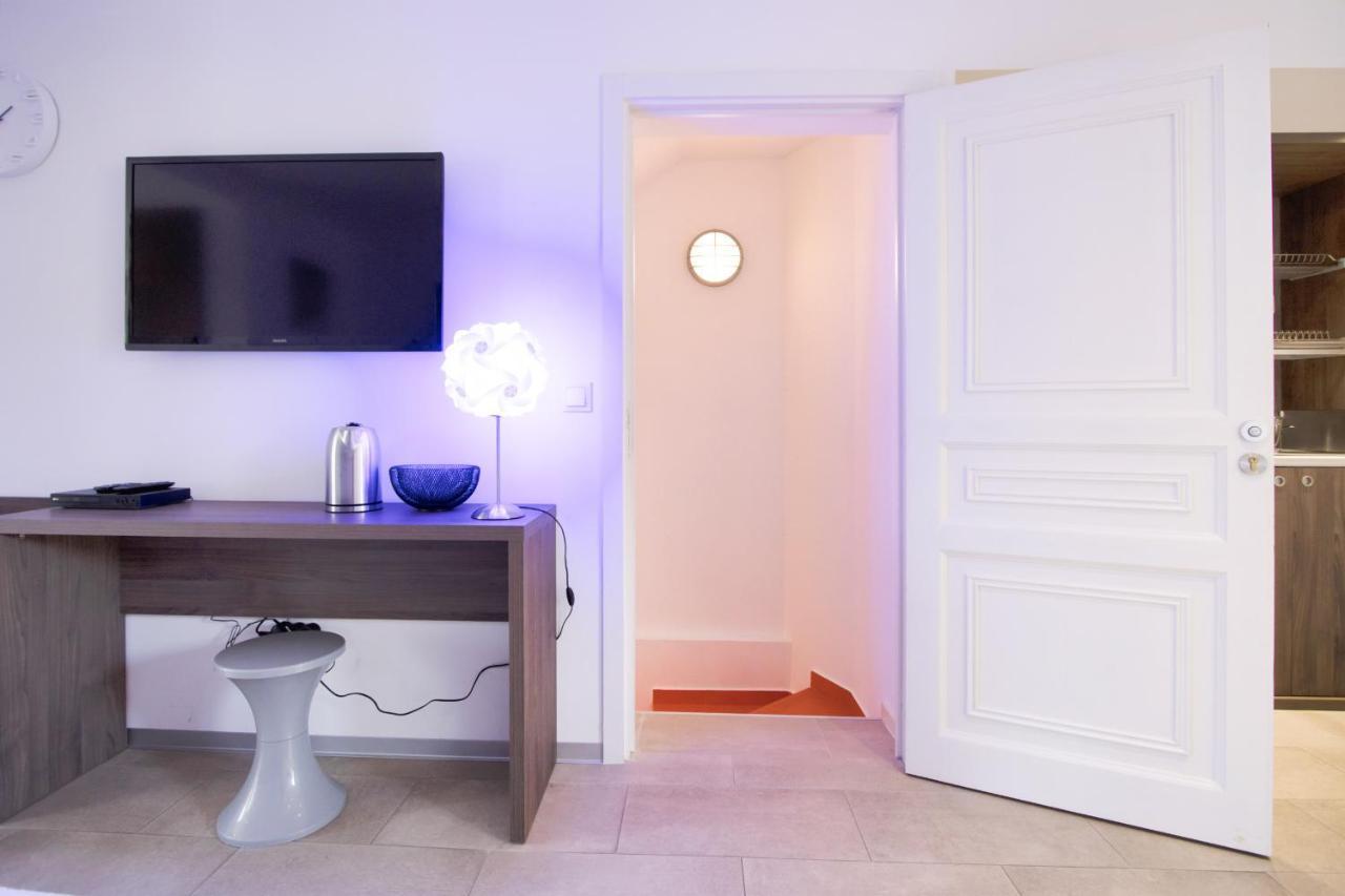 Studio Alon Ideal Pour Vos Vacances Ou Sejours Pros Saint-Cyr-sur-Mer Luaran gambar